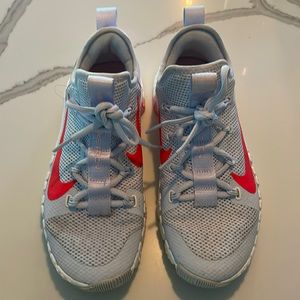 Nike metcon 4 women’s sz 8.5 $120